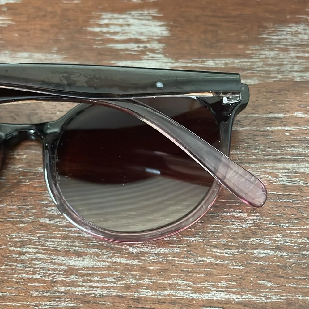 Cocosand pink transparent fade sunglasses.